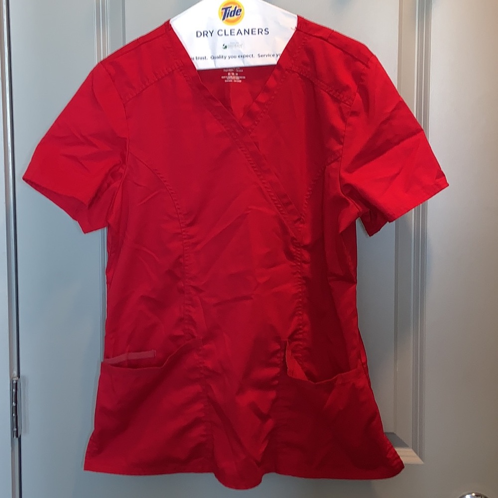 Cherokee Scrub Top